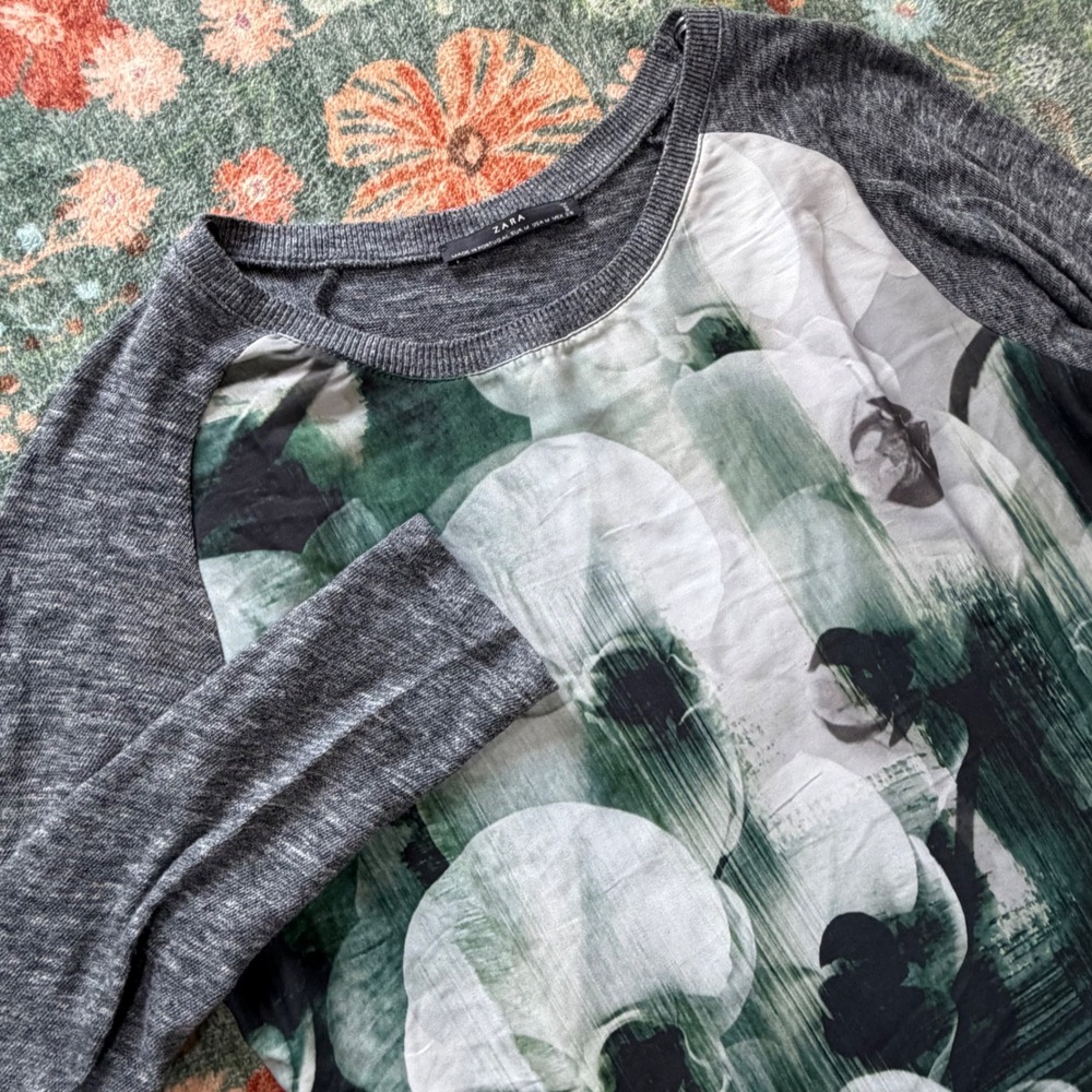 Zara Womens Mixed Media Floral Graphic Raglan‎ Long Sleeve Top Grey Green Size M
